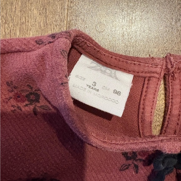 Zara Burgundy Floral Knit Dress - Picture 2 of 2